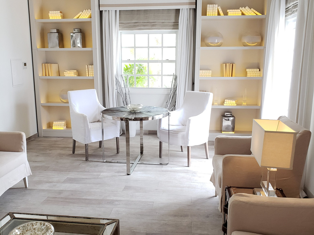 乐托尼酒店主图