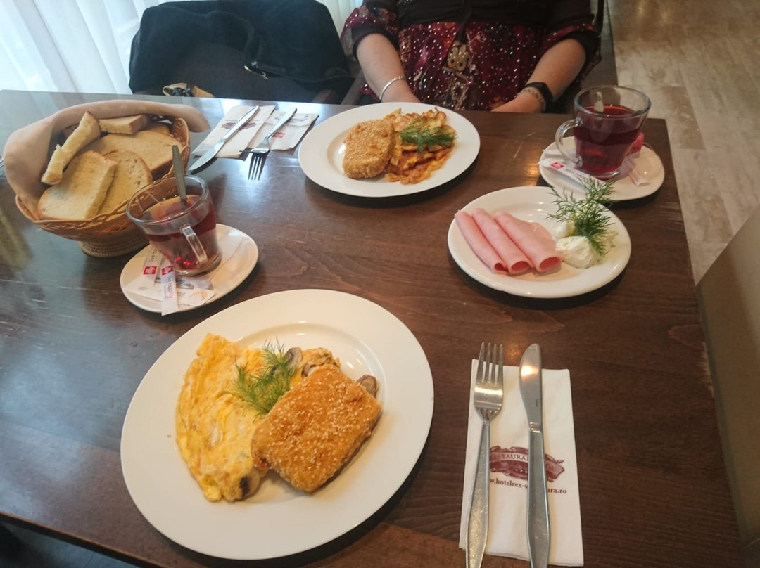 雷克斯酒店主图