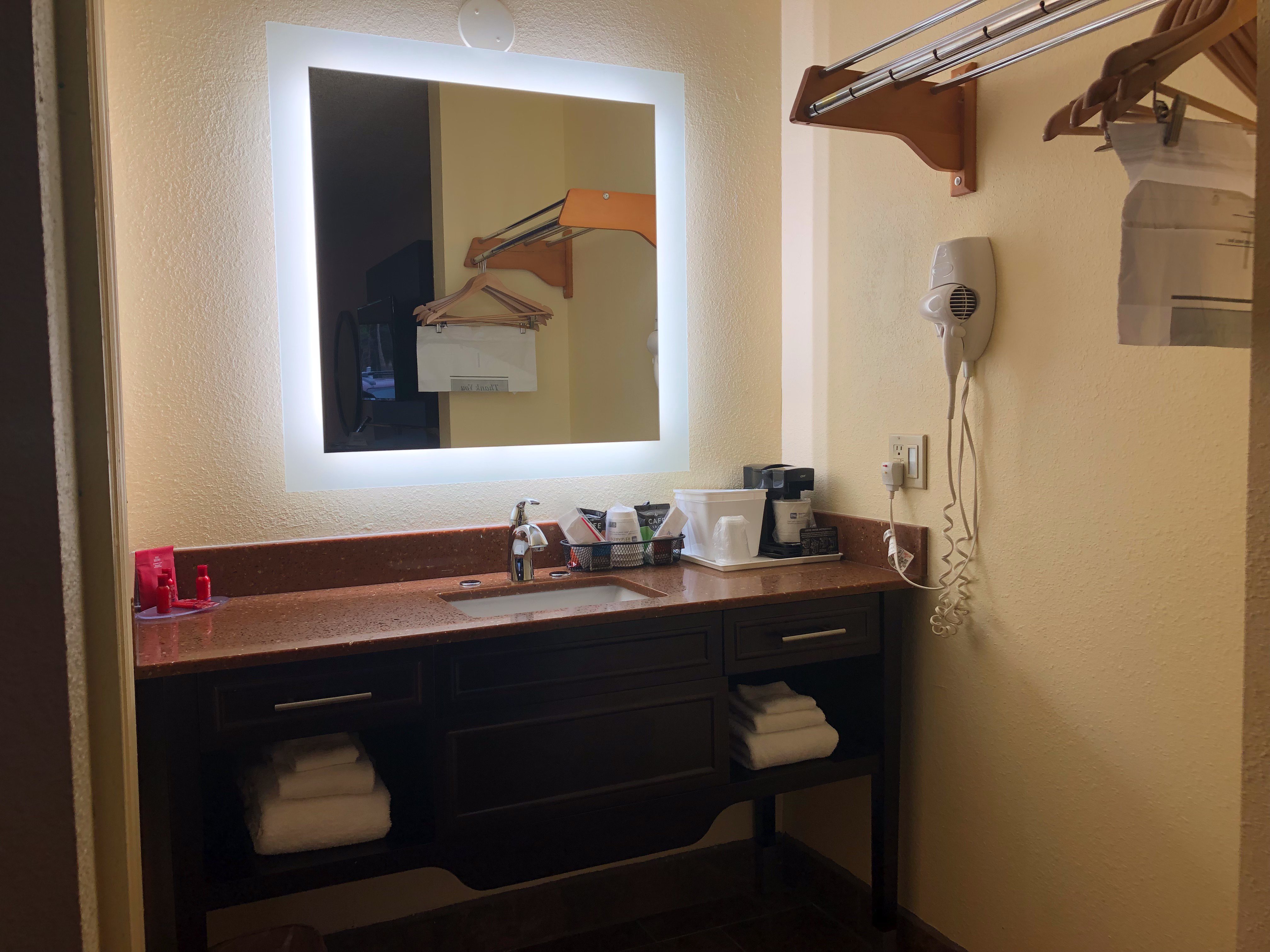 SureStay By Best Western Manning-浴室