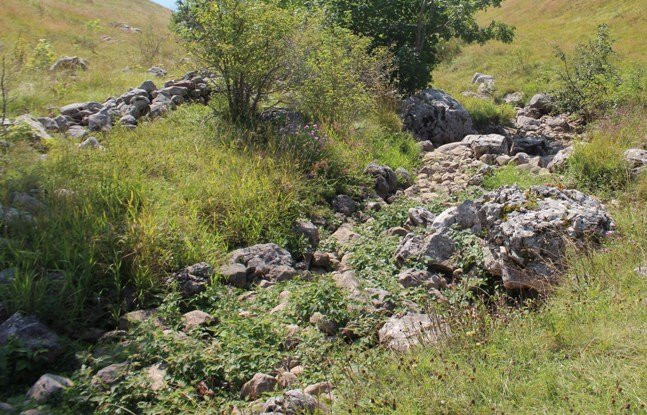 Rakitnica canyon景点图片