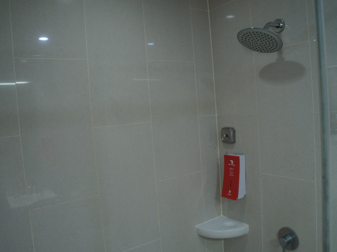 芭堤雅红色星球酒店主图