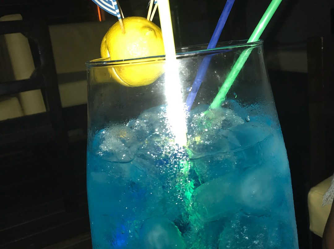 Sunshine cocktails bar景点图片