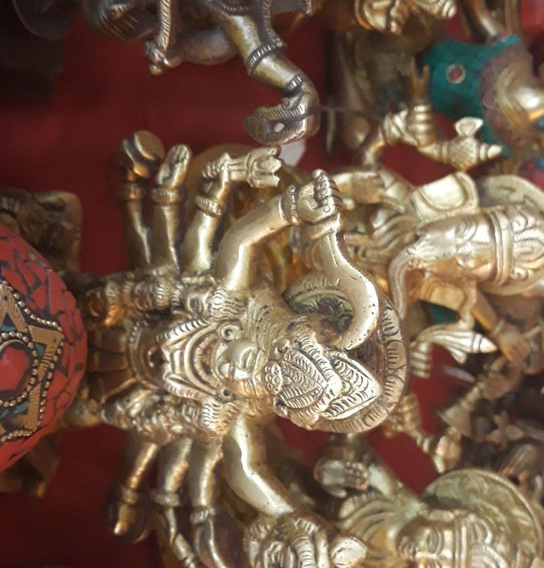 Tibetan Handicraft and souvenirs market景点图片