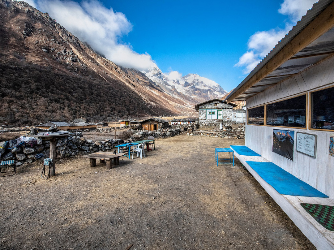 Kanchenjunga White House