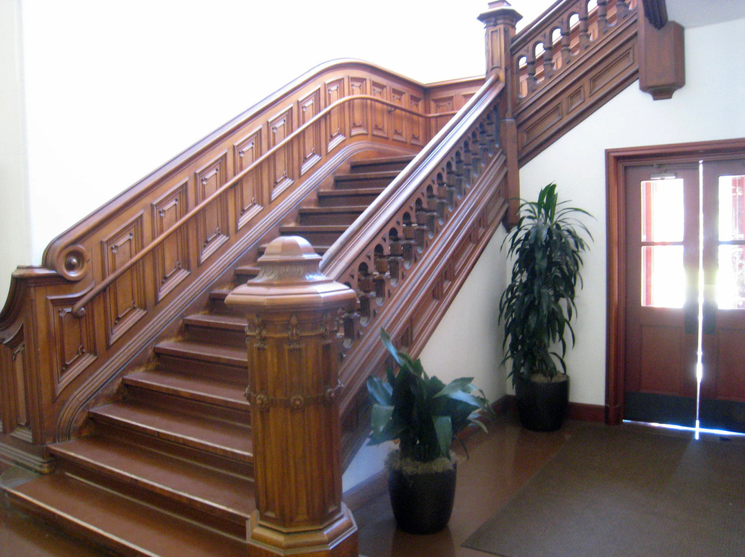 South Hall-伯克利必去景点