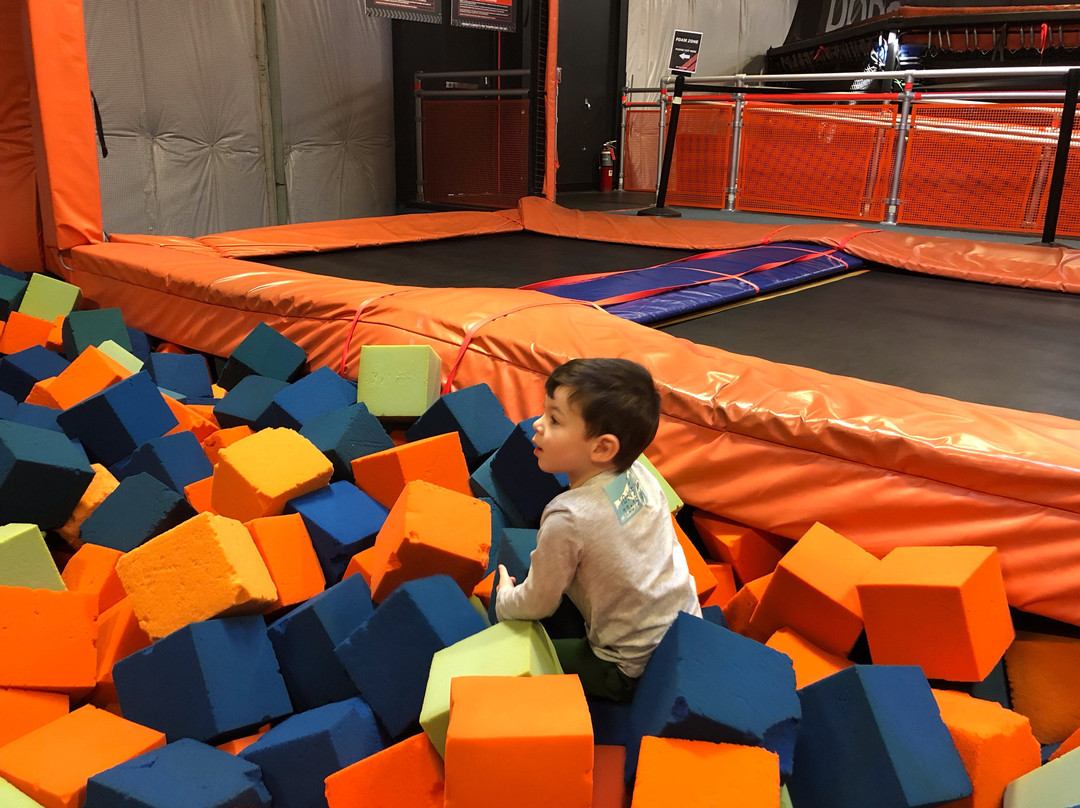 Sky Zone Trampoline Park-Timonium必去景点