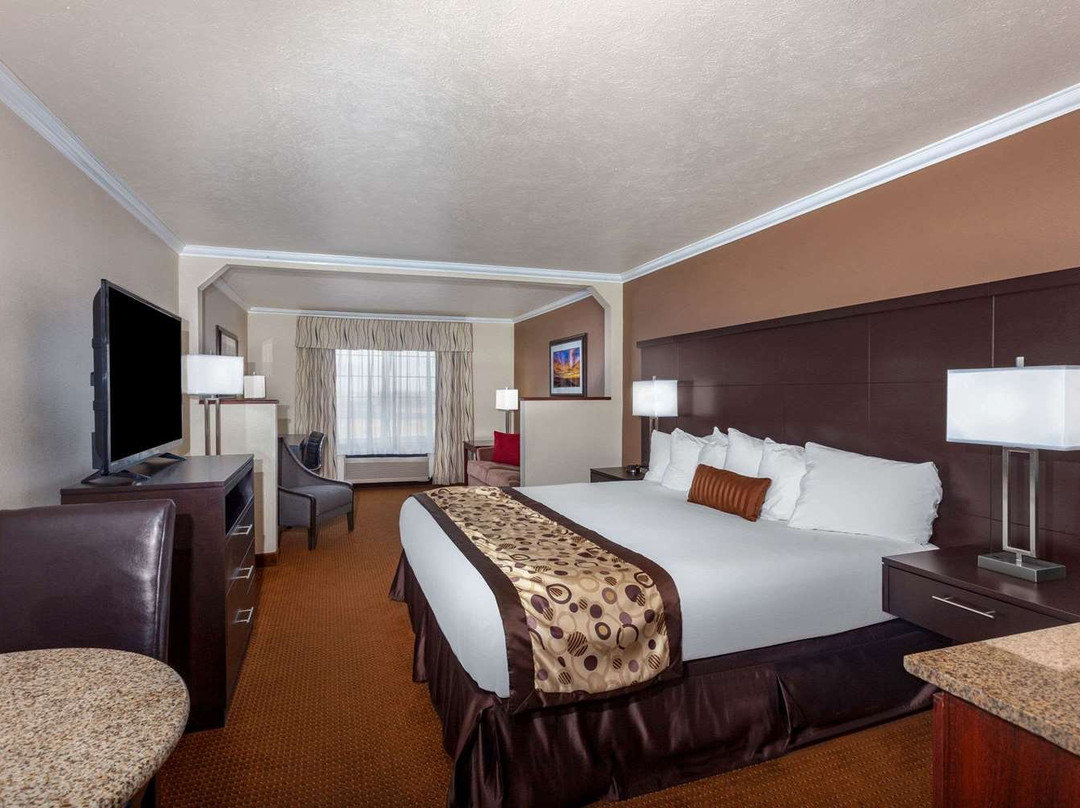 Ramada by Wyndham Moses Lake主图