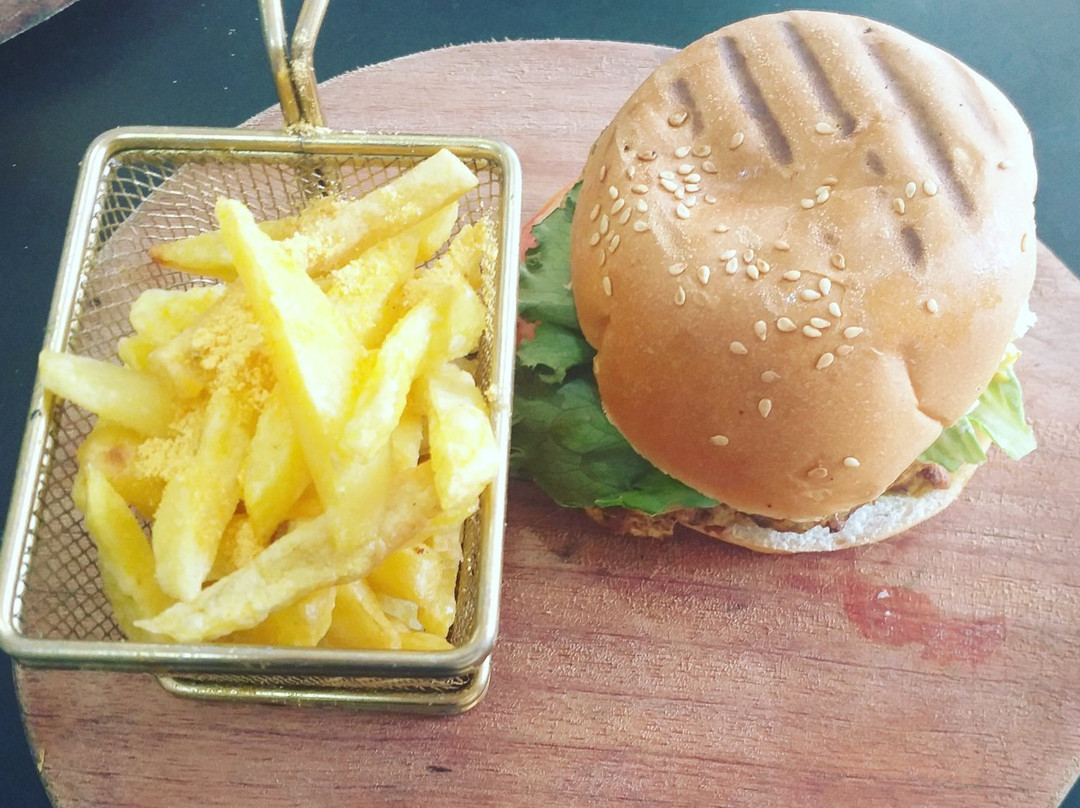 沙利马餐馆和美食-Beirut Market & restaurant