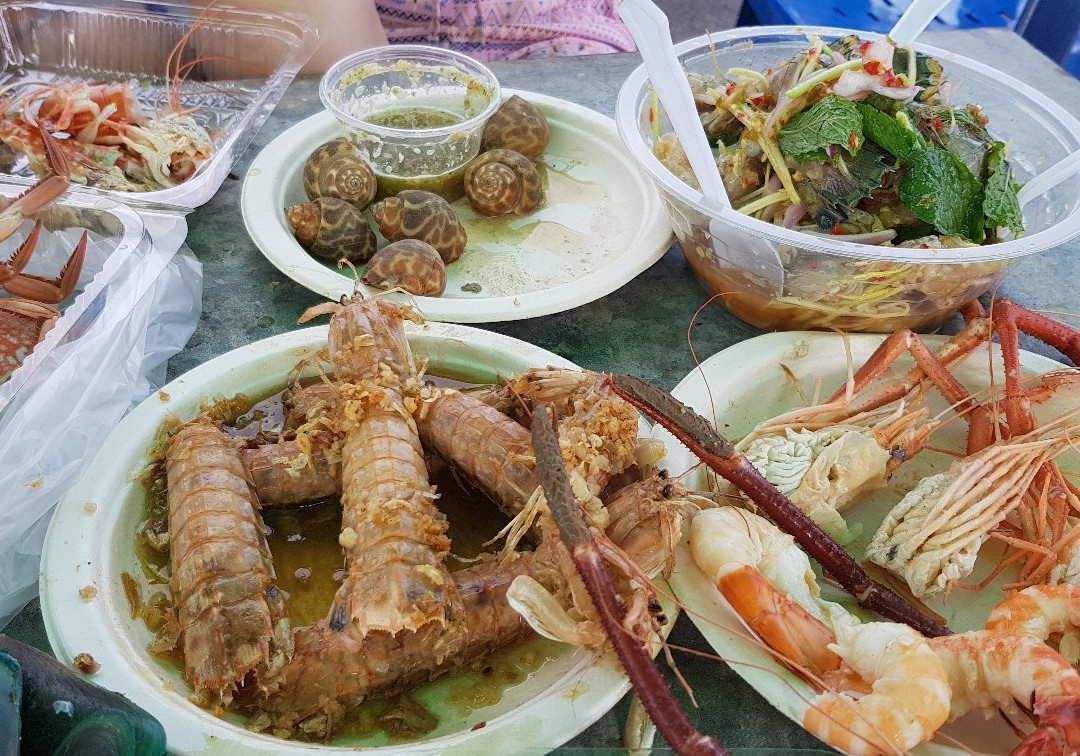 Tha Ruea Phli Fish Market-春武里必去景点
