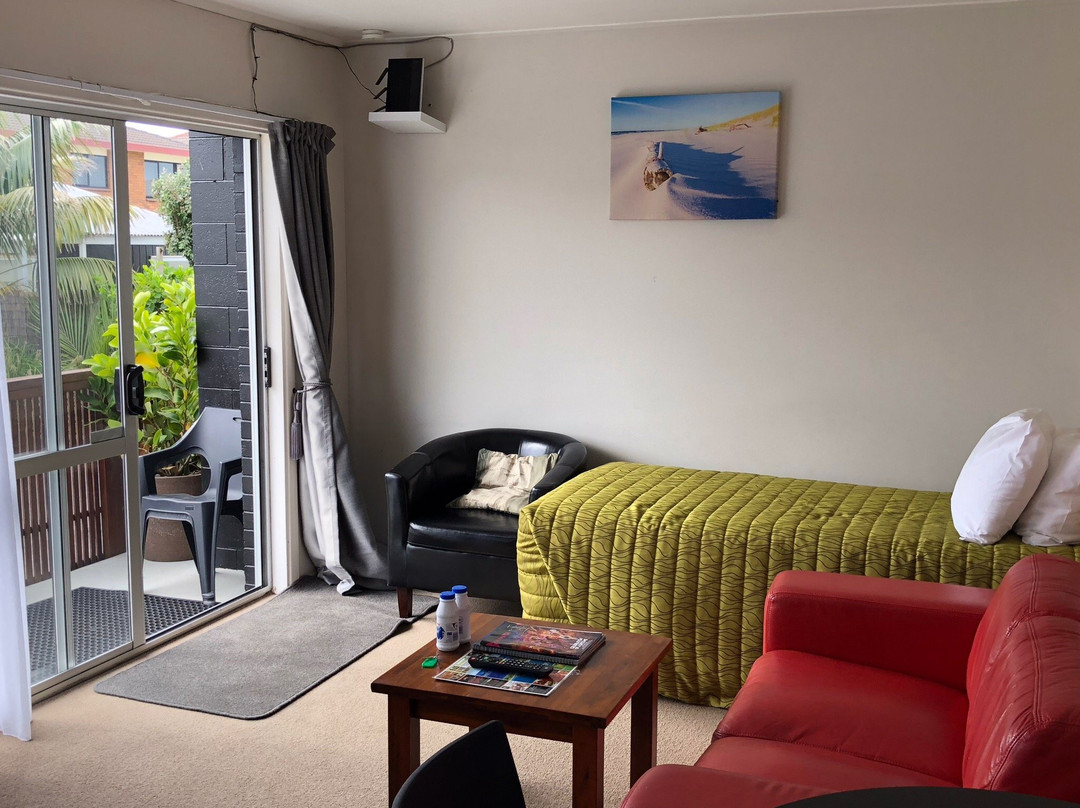 Blue Wave Motel主图