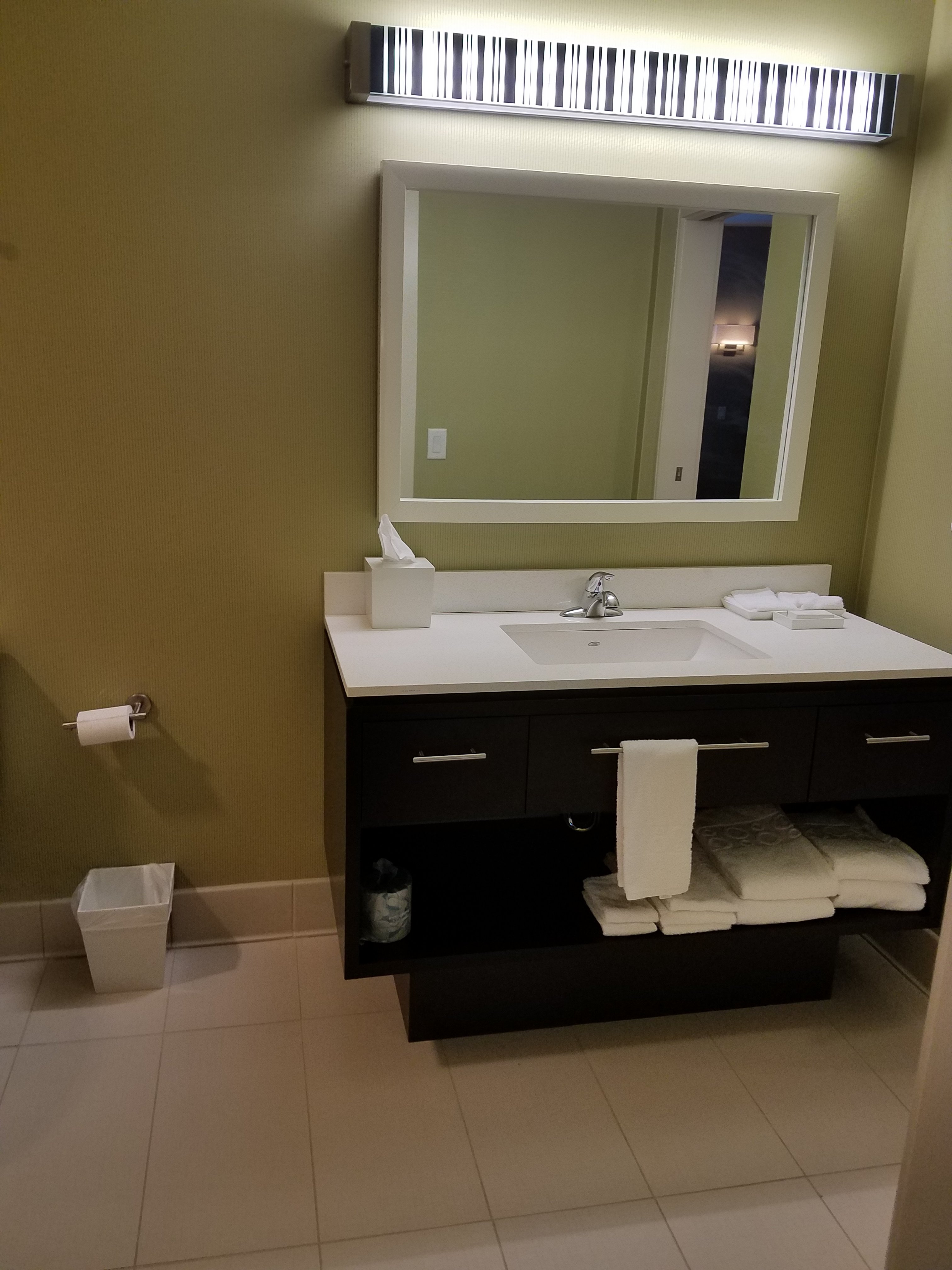 Home2 Suites By Hilton - Leavenworth Downtown-浴室