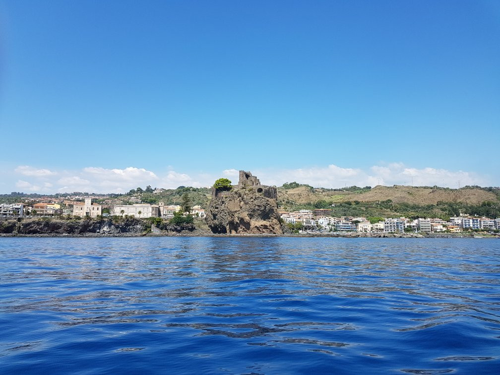 Barca Ulisse景点图片