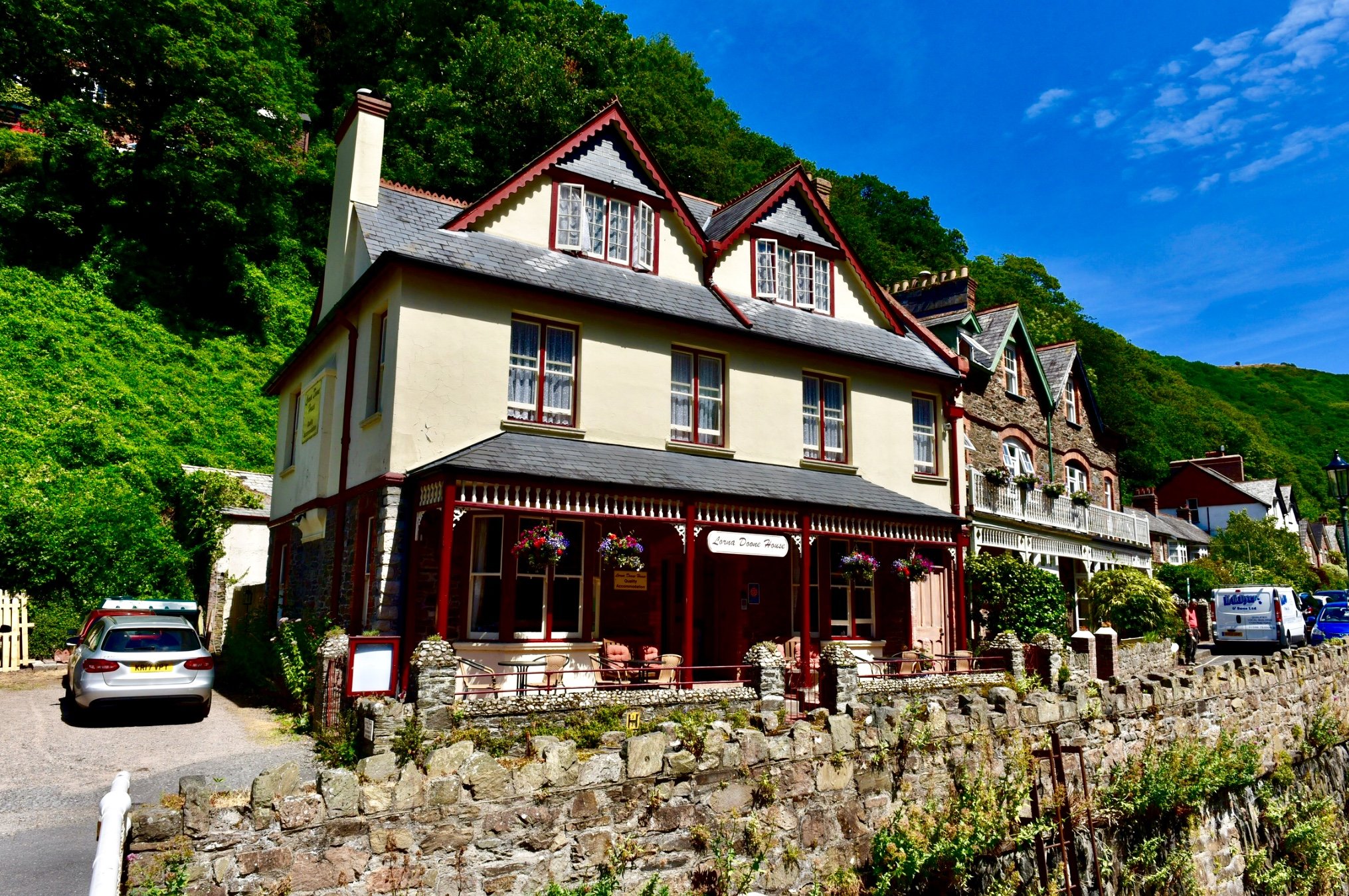 Lorna Doone House-浴室