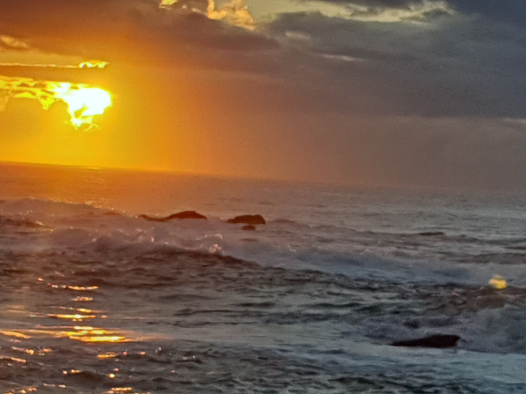 Hole in the Wall主图