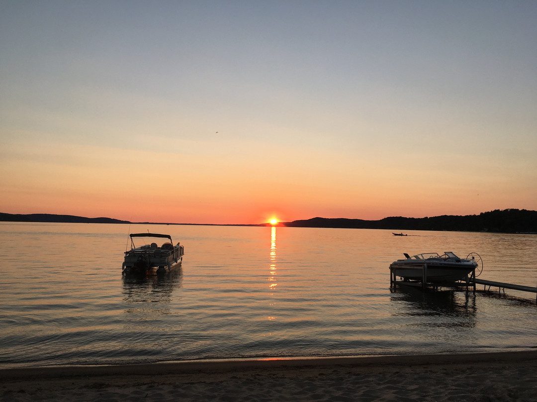 Crystal Lake Resort主图