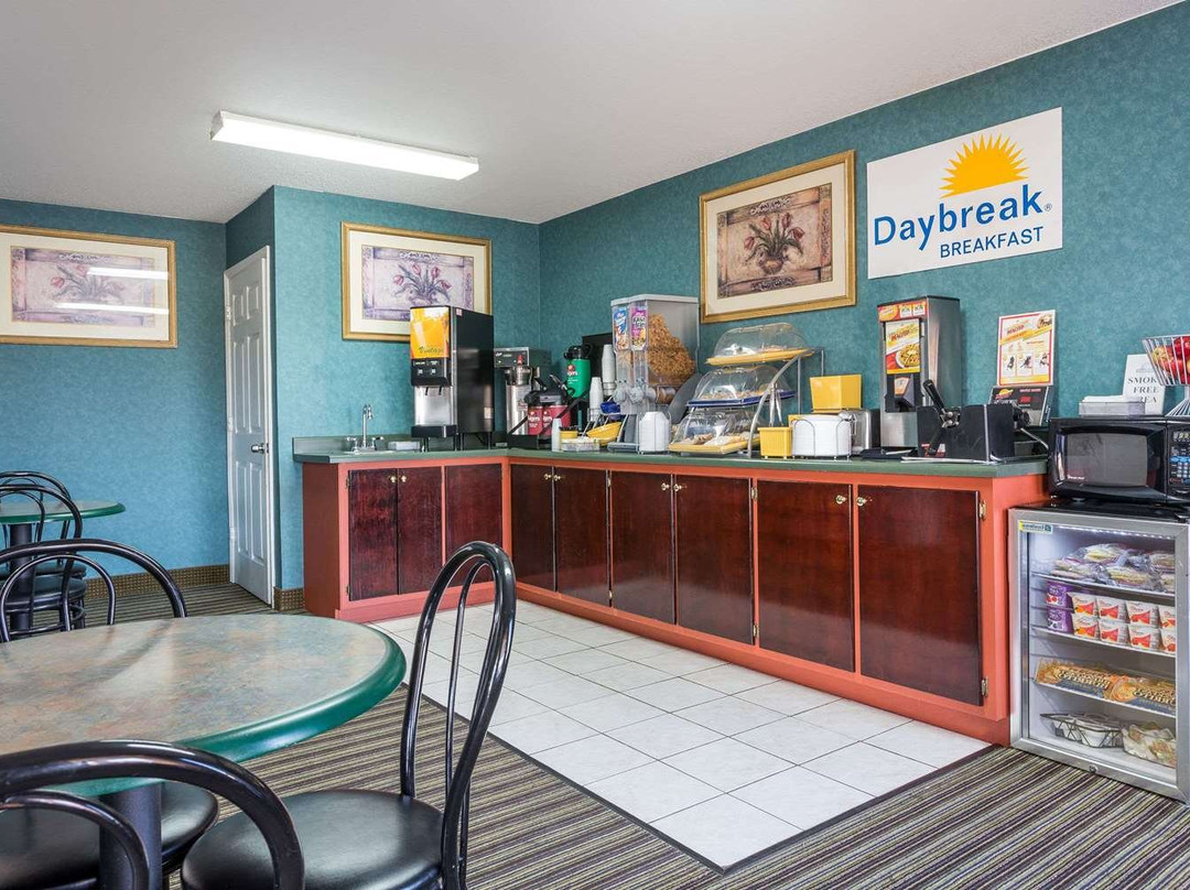 迪克森戴斯酒店主图