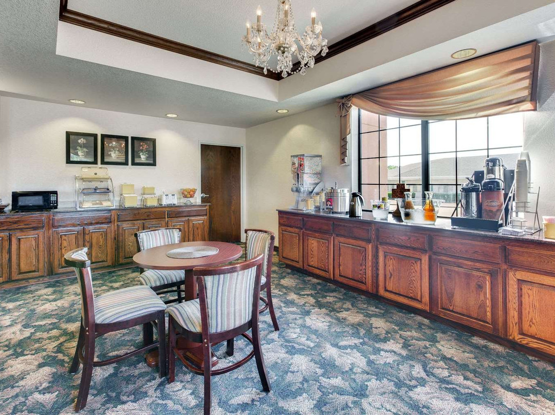 Best Western Prime Inn & Suites主图