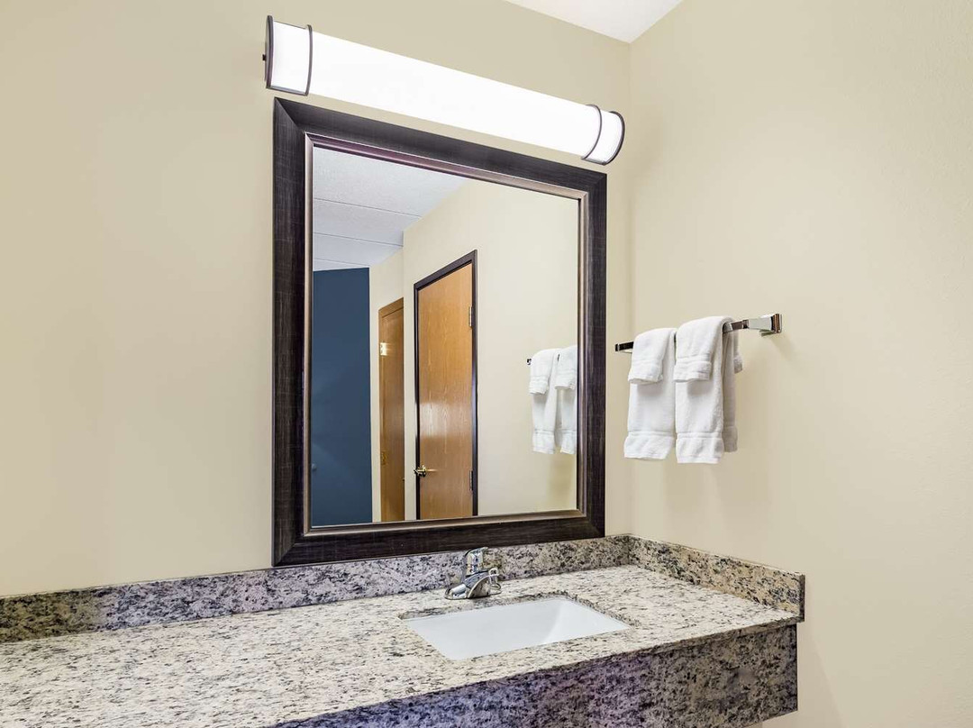 AmericInn by Wyndham Princeton MN主图