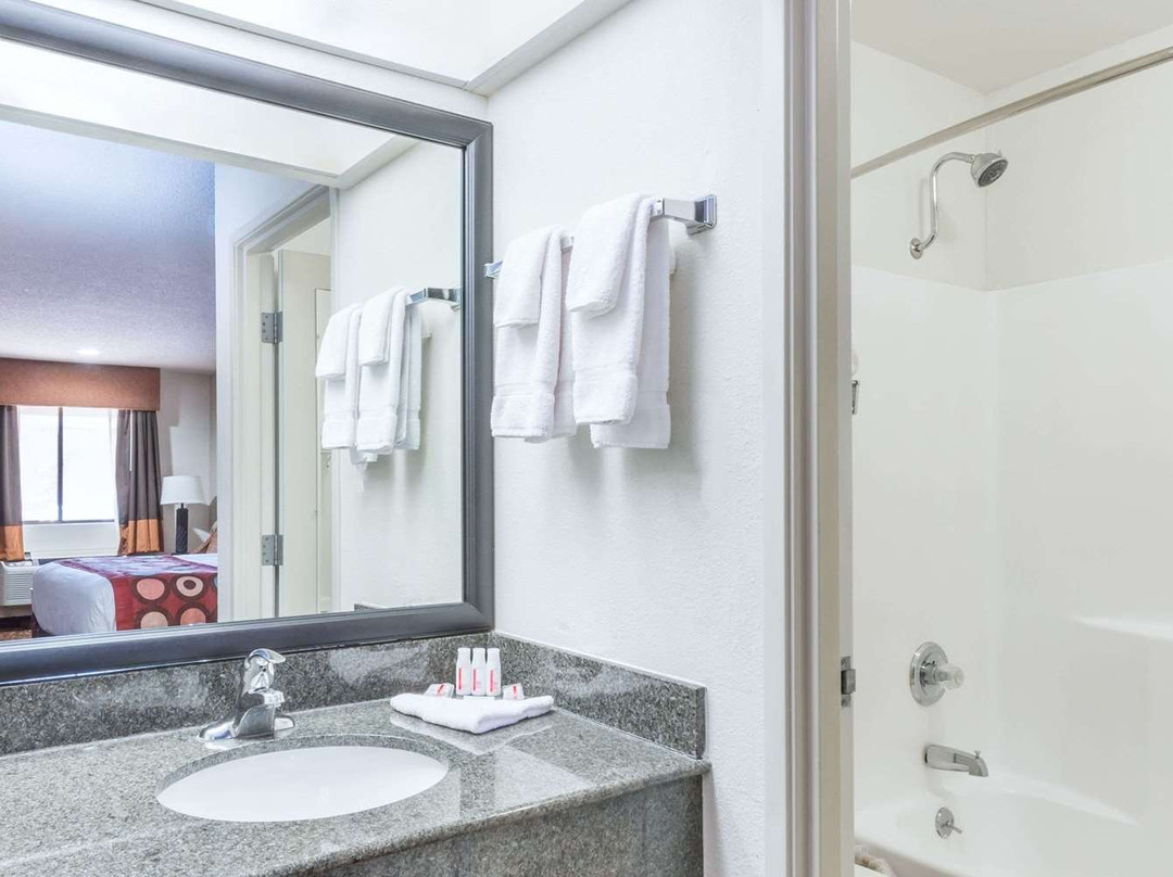 Super 8 by Wyndham Clovis主图