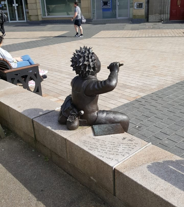 OOR Wullie Bronze Statue-敦提必去景点