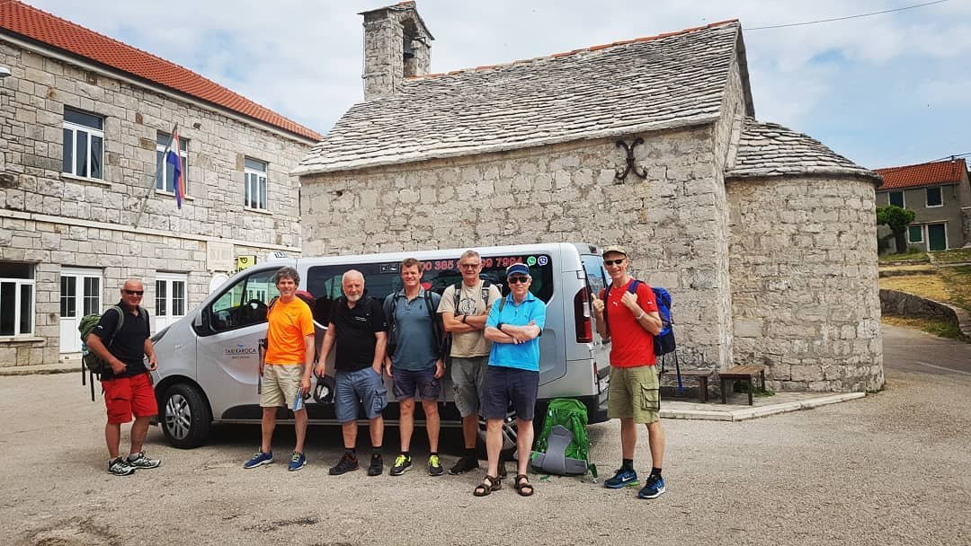 Taxi Karoca Brac景点图片