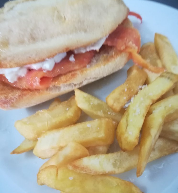 Cafeteria Cerveceria La Alacena