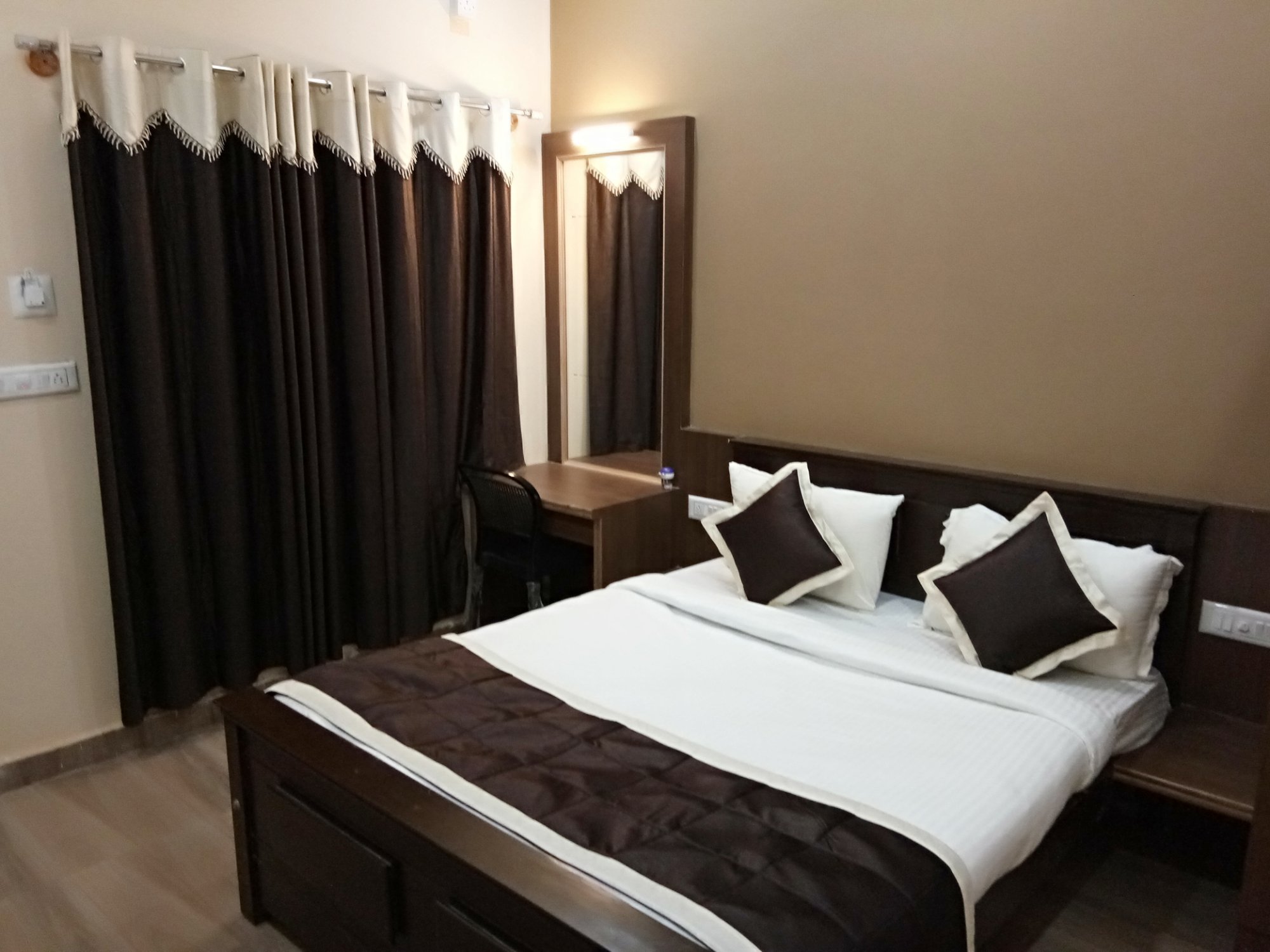 Misty Villa Resort-官方