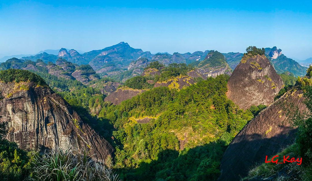 虎啸岩景点图片