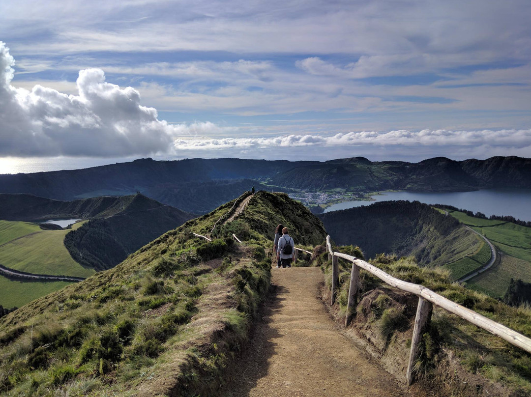 Into The Wild Azores Tours景点图片