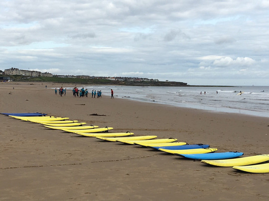 Longsands Surf School-泰恩茅斯必去景点