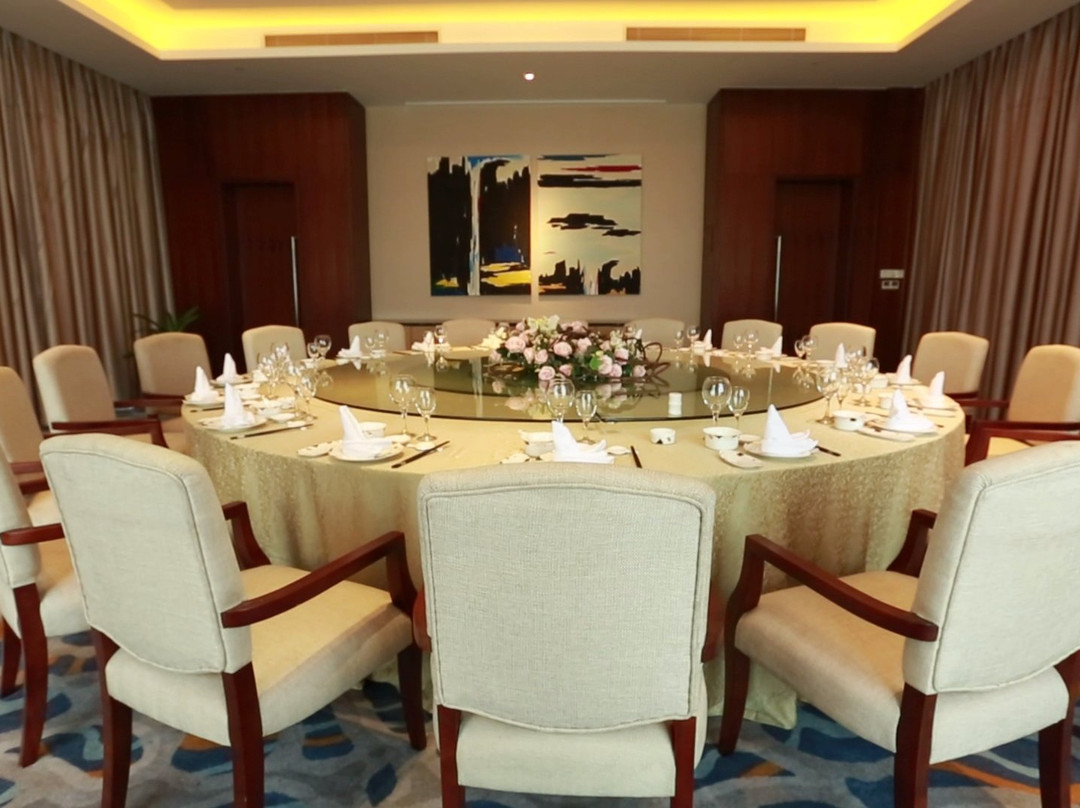 沃洲逸郡酒店主图