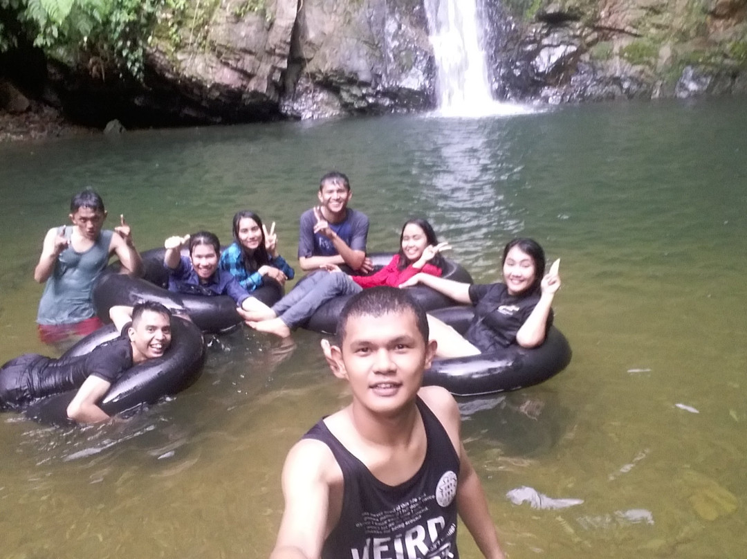 Batu Dinding Waterfalls-北干巴鲁必去景点
