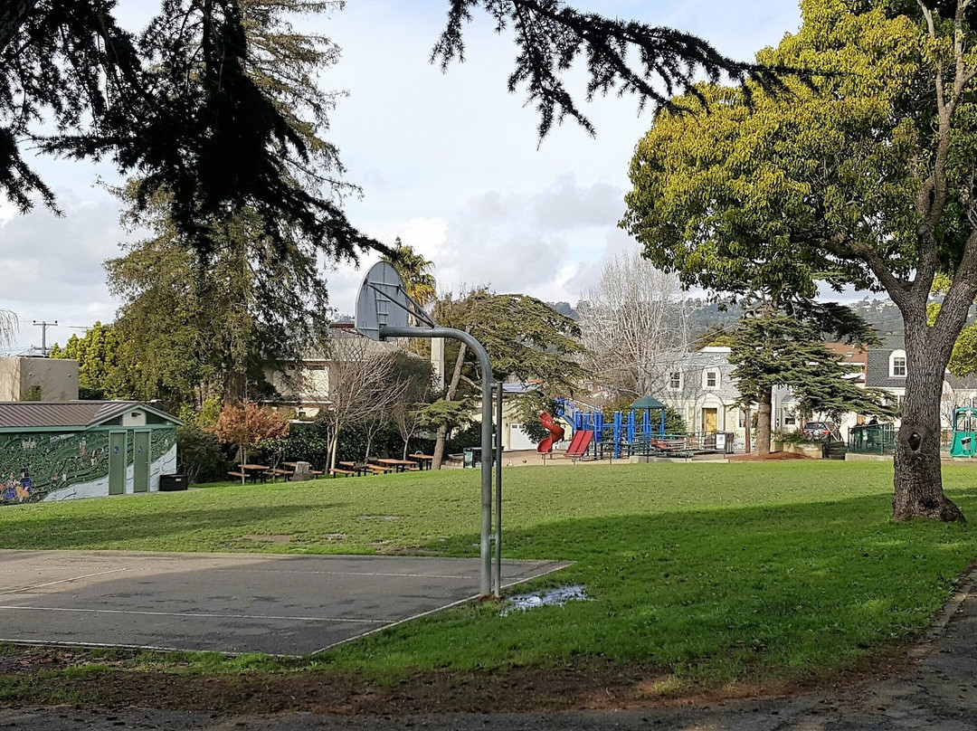 Jewel's Terrace Park-奥尔巴尼必去景点