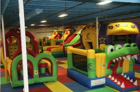 Bumper Jumpers-戈尔兹伯勒必去景点