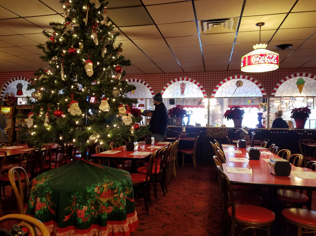 Happy Joe's Pizza & Ice Cream Parlor