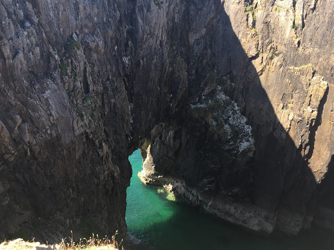 Witches Cauldron-Moylegrove必去景点