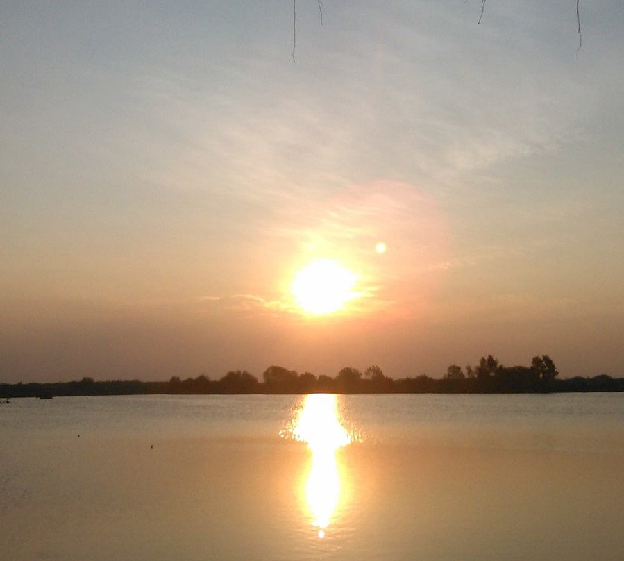 Deli Serdang餐馆和美食-Danau Siombak