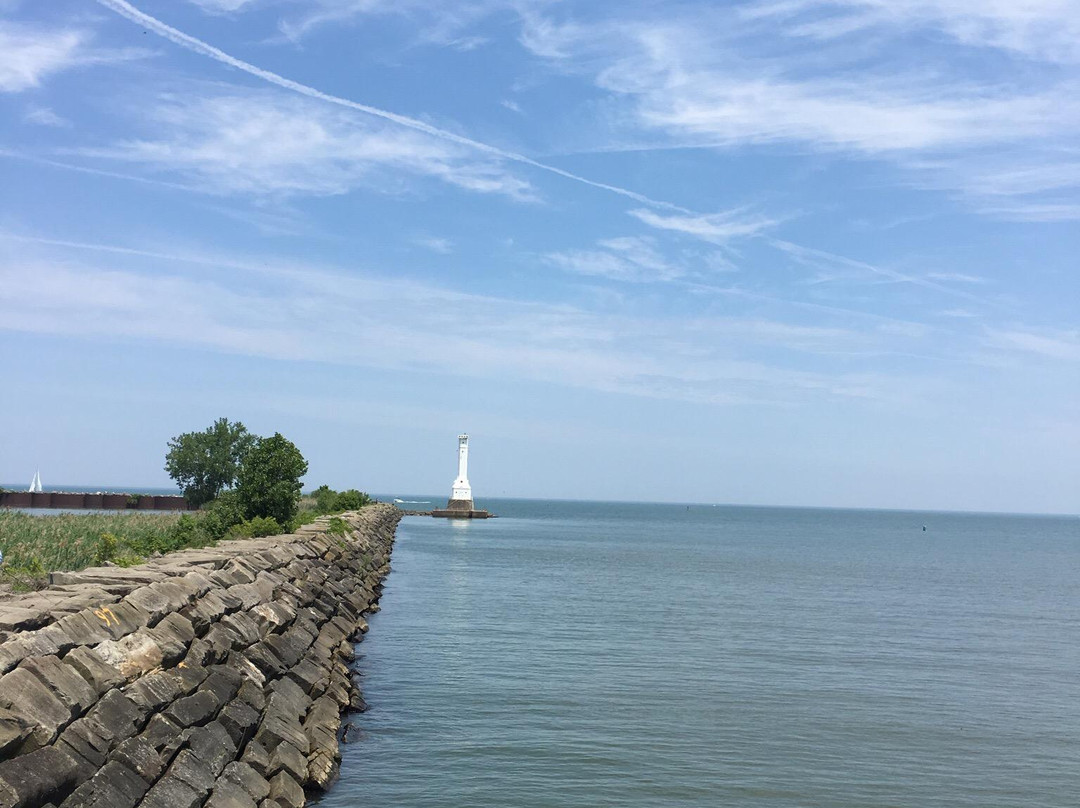 Huron Harbor and Pier-Huron必去景点