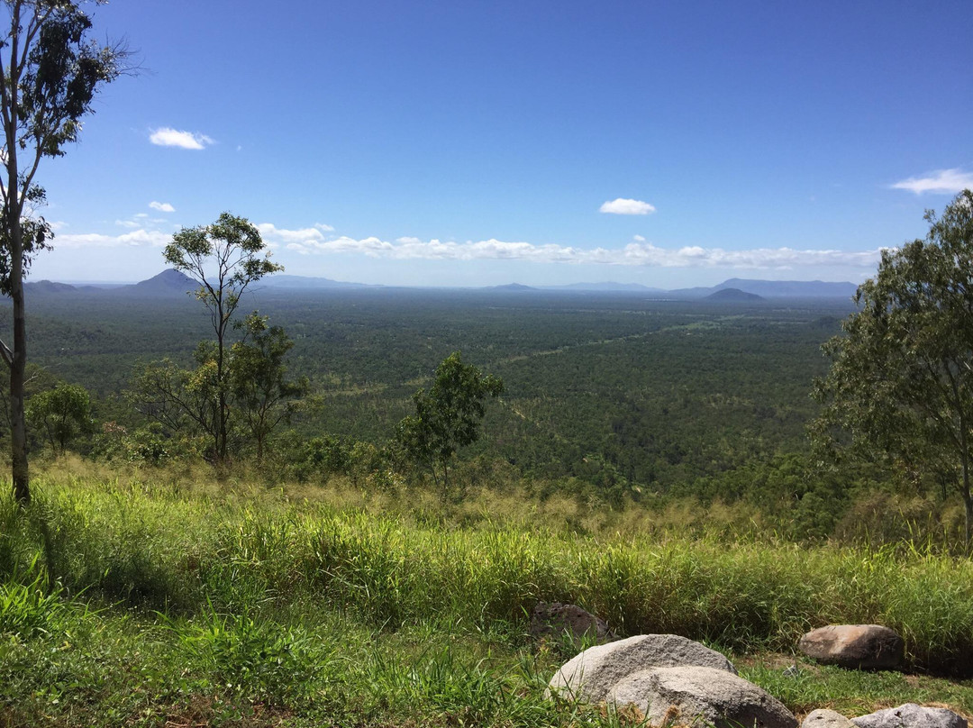 Pipers Lookout - Hervey's Range-汤斯维尔必去景点