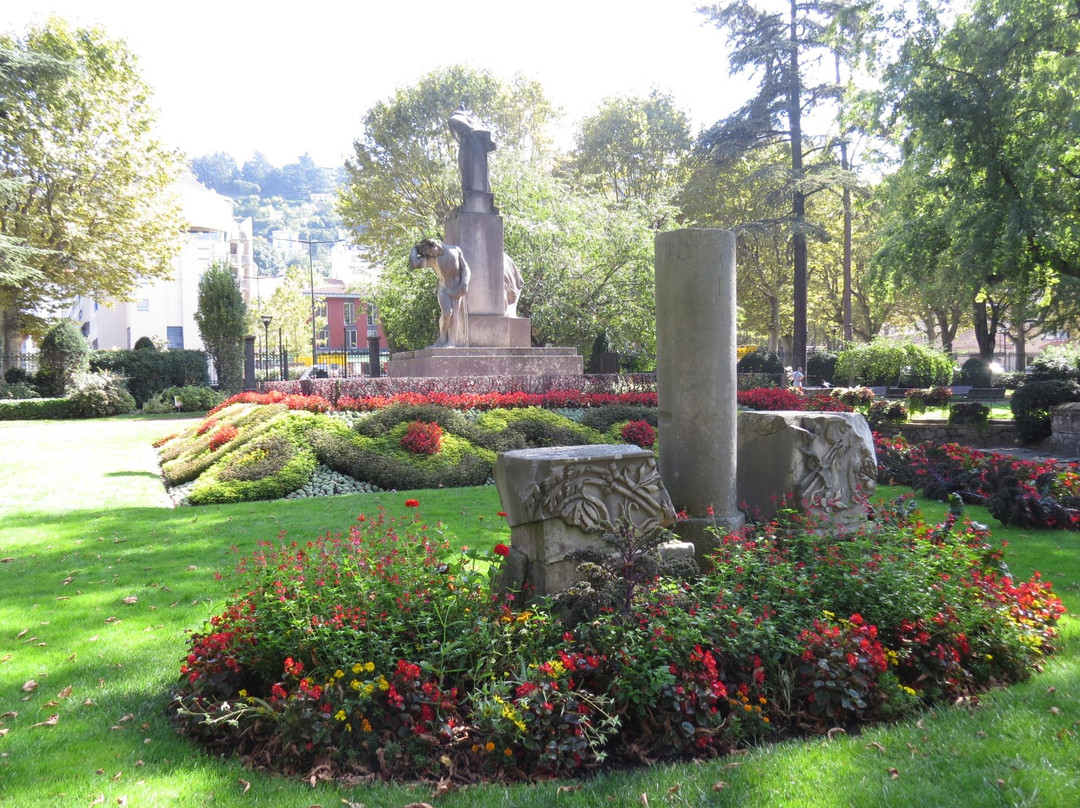 Jardin de Ville景点图片