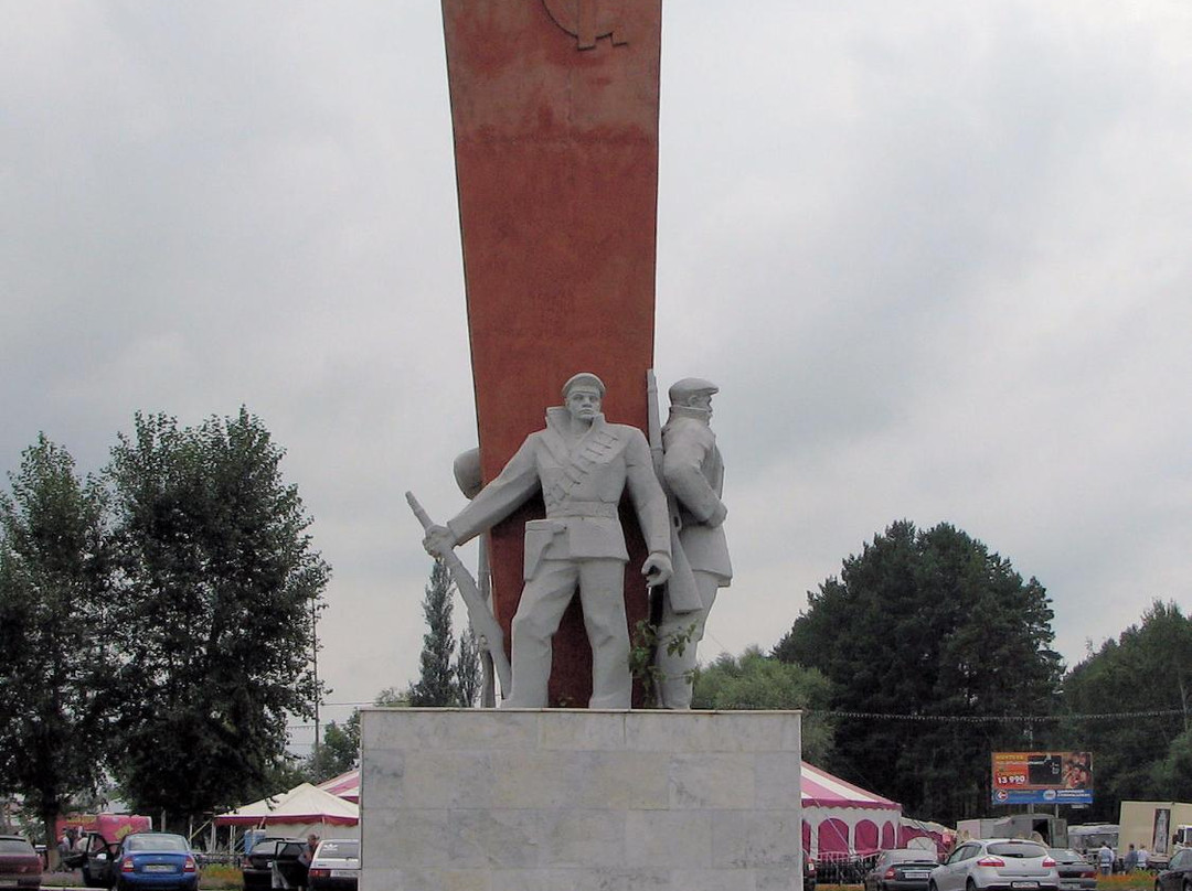Monument to the Fighters of the October Revolution-Neftekamsk必去景点