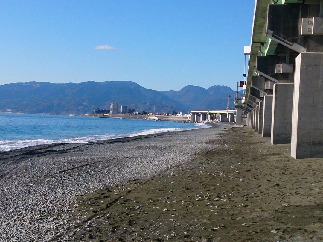 Kozu Beach景点图片
