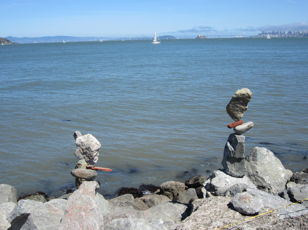 Bill Dan Balancing Rocks景点图片