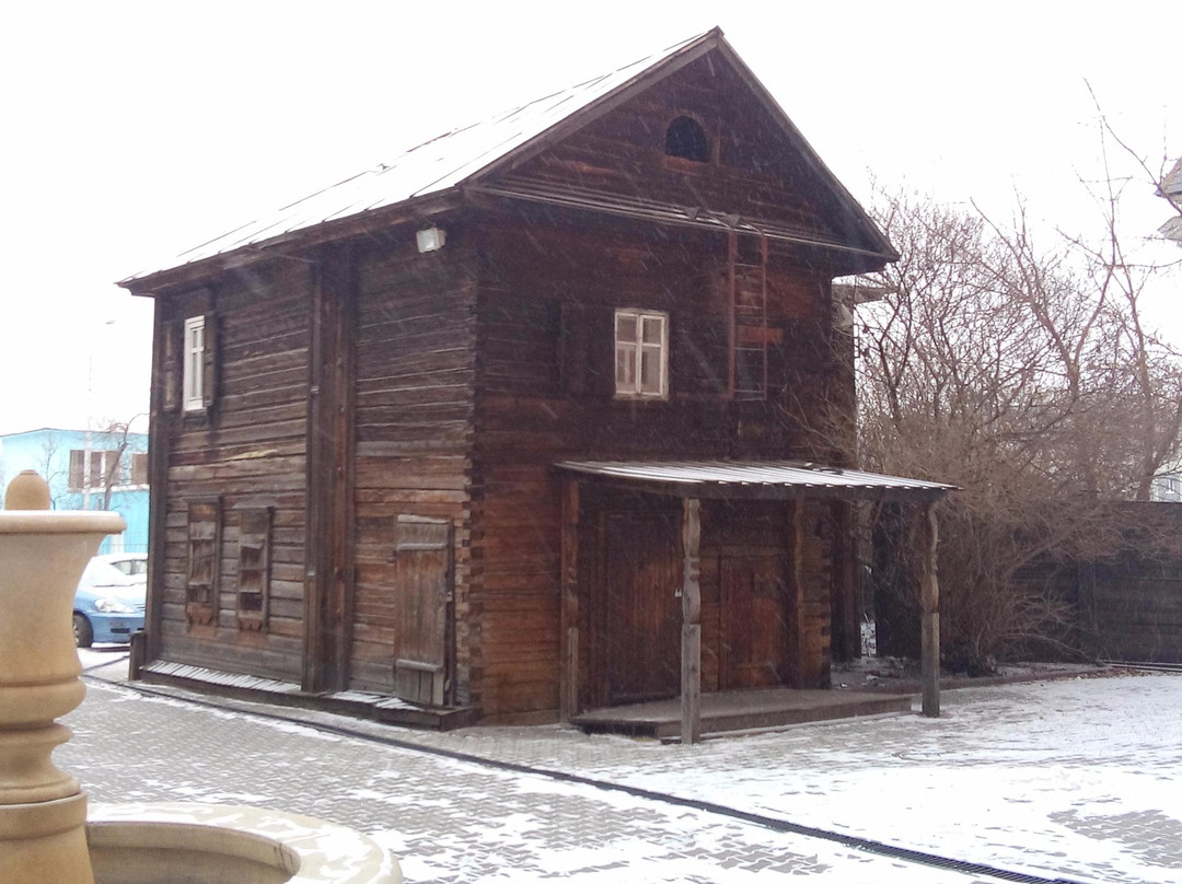 Lenin House景点图片