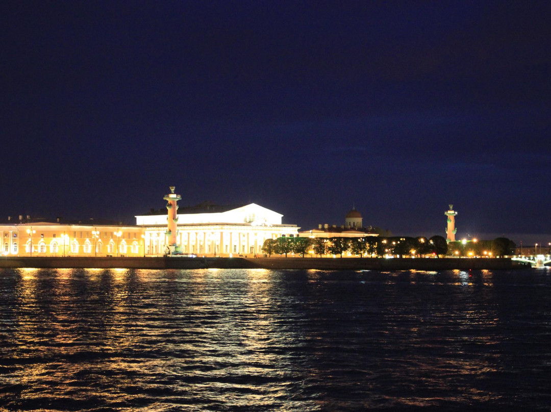 Rostral Columns-圣彼得堡必去景点