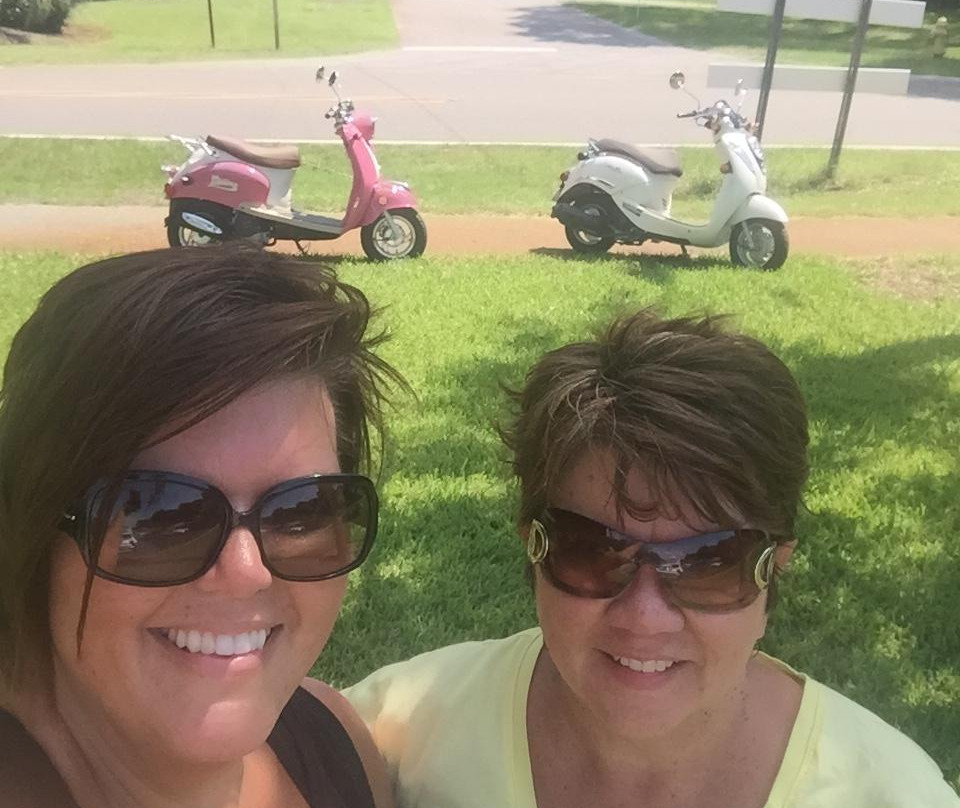 Port City Moped-棕榈岛必去景点