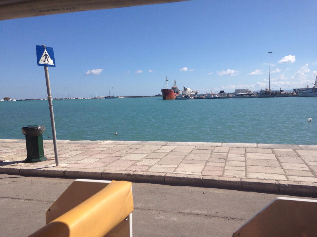 Tourist Train-扎金索斯镇必去景点