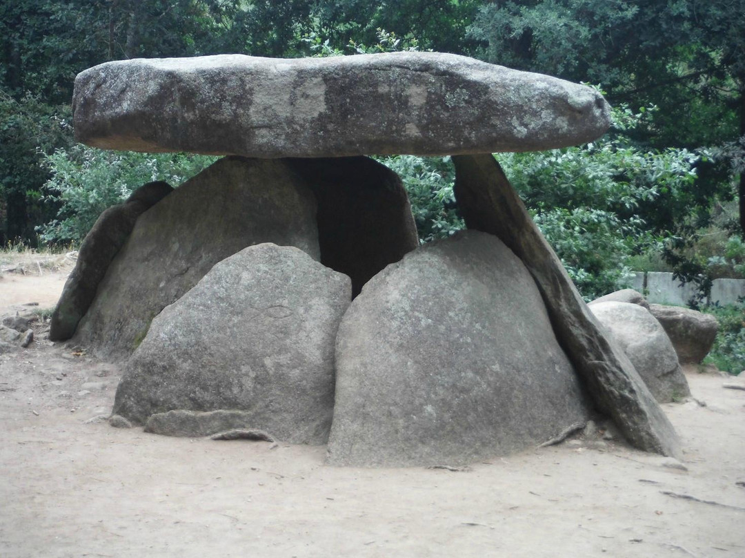 Dolmen de Axeitos景点图片