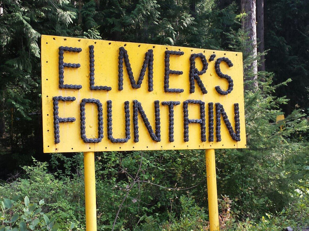 Elmer's Fountain景点图片