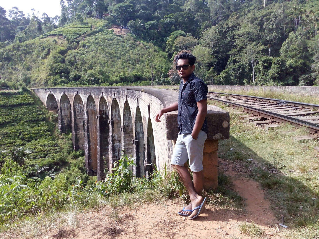 德摩达拉九孔桥-埃勒必去景点